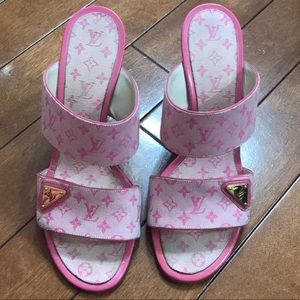 Louis Vuitton Sandals Pink & White Monogram Print